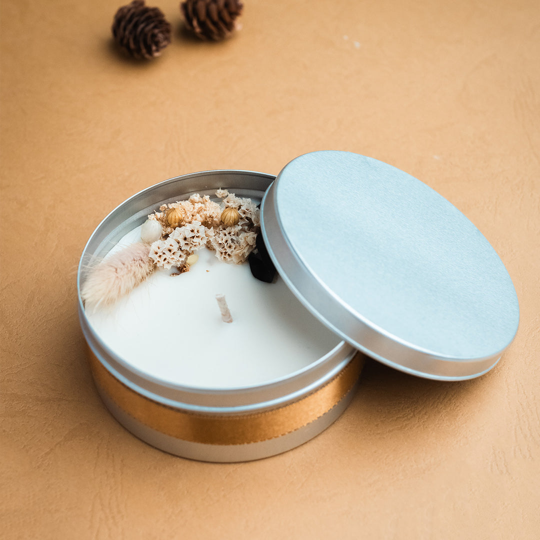 Handmade Tin Candle With Dry Flowers