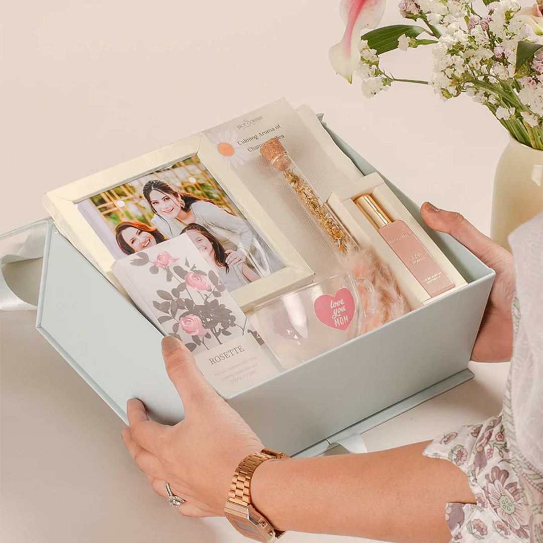 Photo Personalized Dear Mom, With Love Gift Box | Includes 1 Rose White Milk Chocolate Bar, 1 Ivory Photo Frame, 1 “Love You Mom” Glass Tea Cup, 1 Chamomile Tea Glass Tube, 1 Perfume, 1 Peek-A-Boo Gift Box
