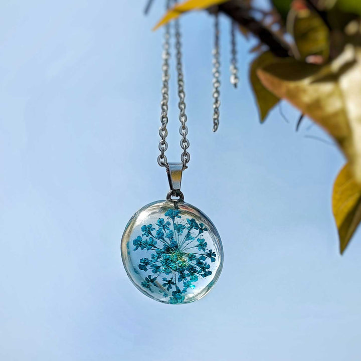 Blue Anne Preserved Flower Round Stainless Steel Necklace