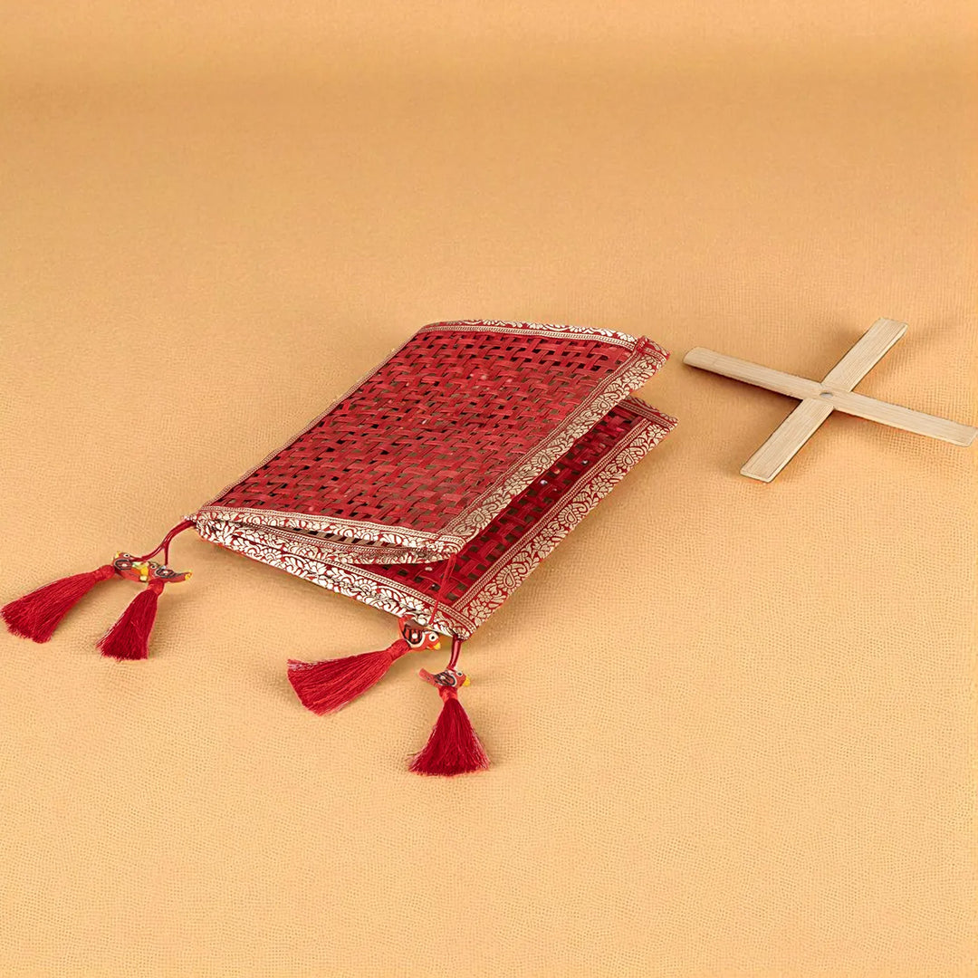 Red Zari Border Handmade Woven Bamboo Square Hanging Lampshade