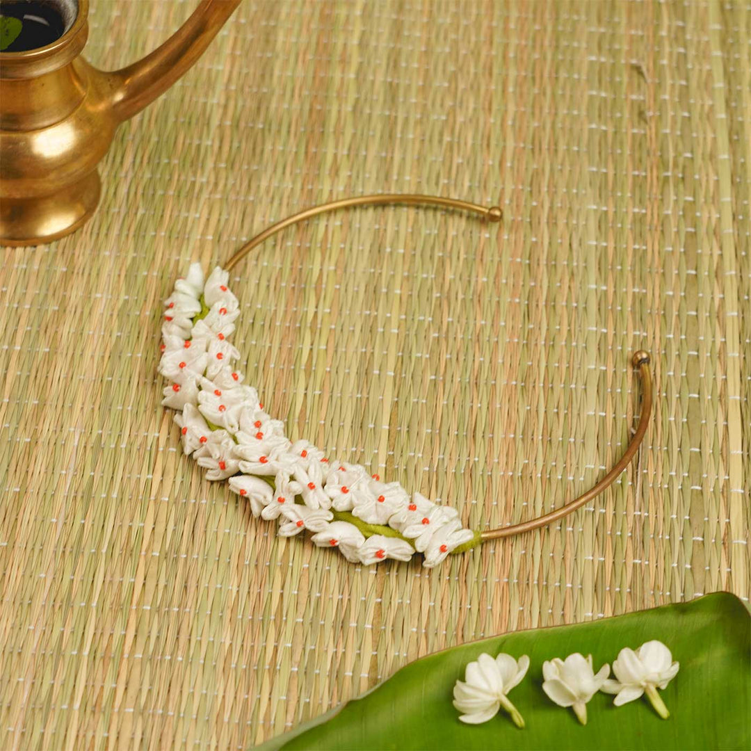 Handmade Textile Art Round shiuli Dupion Silk Fabric Choker