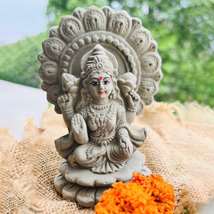 Handmade Ecofriendly Plantable Lakshmi & Ganesh Diwali Hamper With Patakha | Set Of 12
