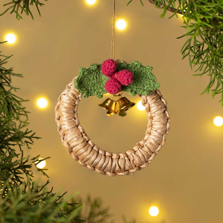Handmade Banana Bark Berry Bell Wreath Hanging Christmas Ornaments
