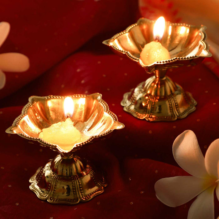 2 pc | Flower Shaped Brass Oil Lamp With Stand For Festive Decor