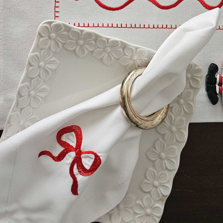 4 Pc | Handmade Embroidered White Wrapped In Love Napkin