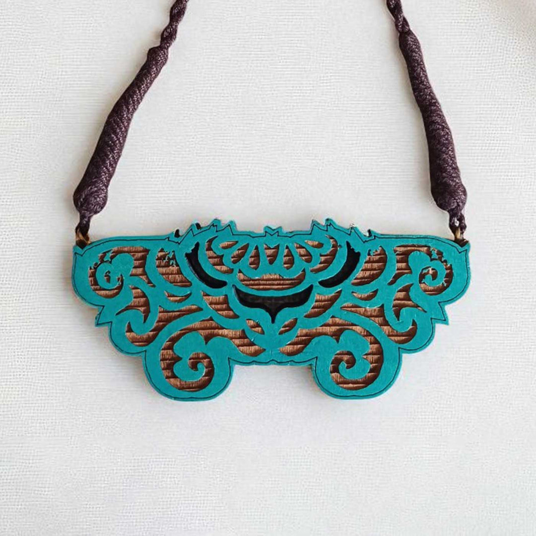 Handmade Green Ornate Design Wooden Necklace