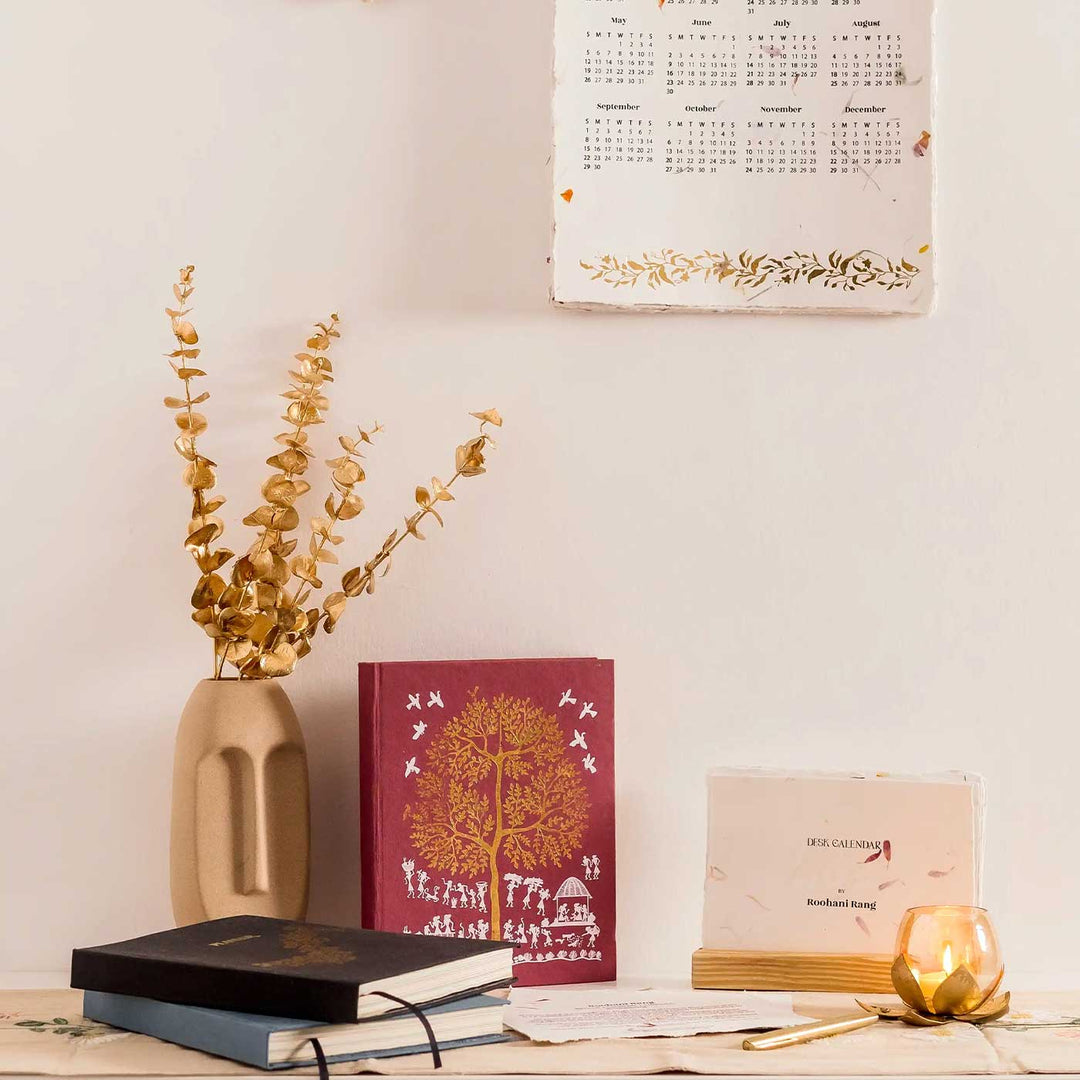 Handmade 2025 Petals Desk Calendar With Stand