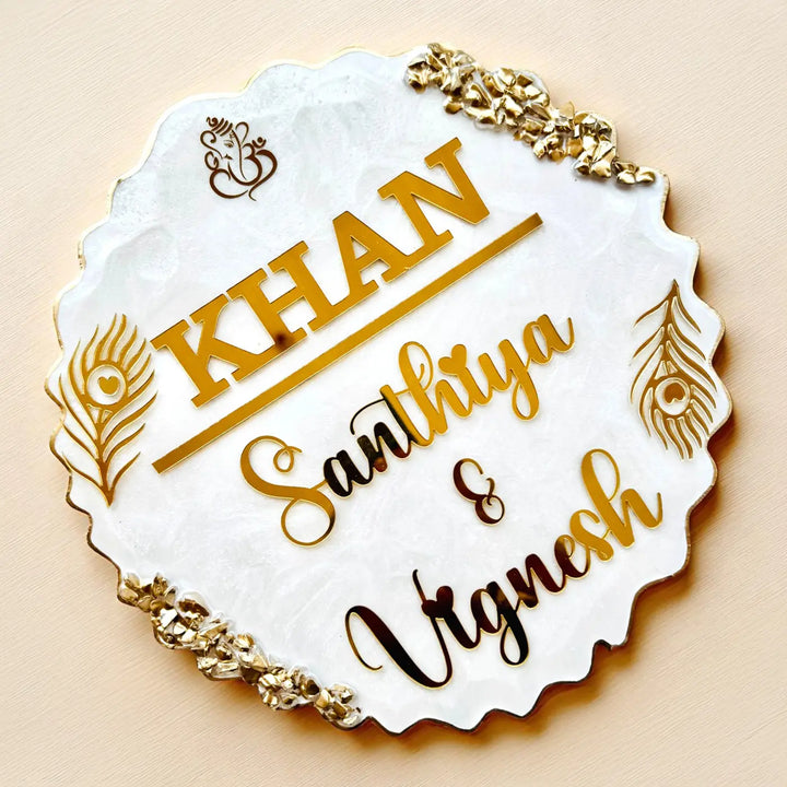 Personalized Round White Feather Theme Resin Name Plate