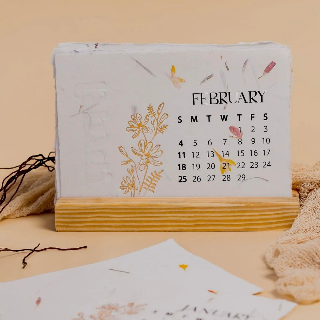 2025 Sustainable Pressed Flower Annual Desk Calendar