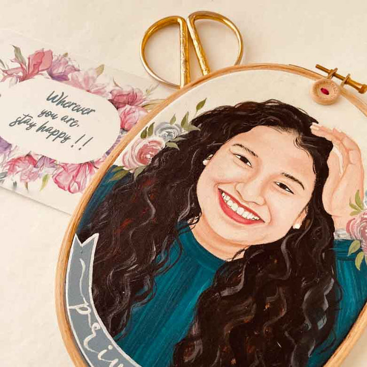 Photo Caricature Oval Hoop Frame