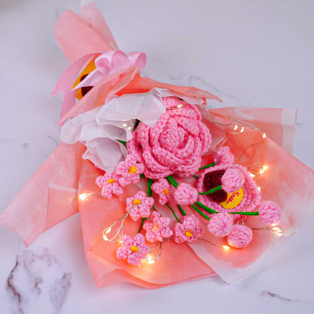 Handmade Crochet Rose Theme Flower Bouquet With Lights