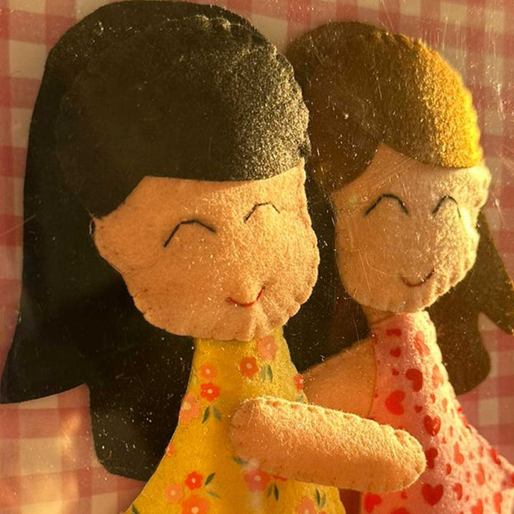 Personalized Handmade Chekered Theme Felt Decorative Plaque For Sisters
