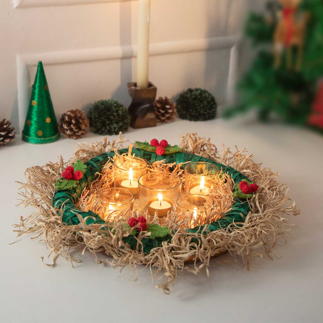 Ecofriendly Centerpiece Banana Wreath With Candle Holder