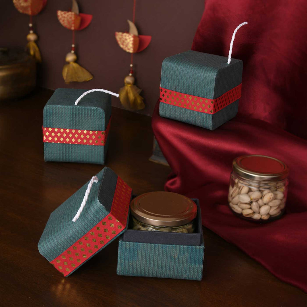 Handmade Sutli Bomb Shaped Paper Gift Box