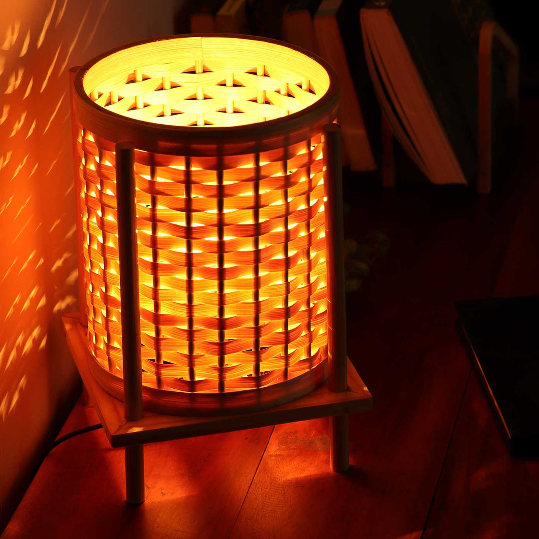 Handmade Bamboo Weaving Sunrise Design Table Lamp