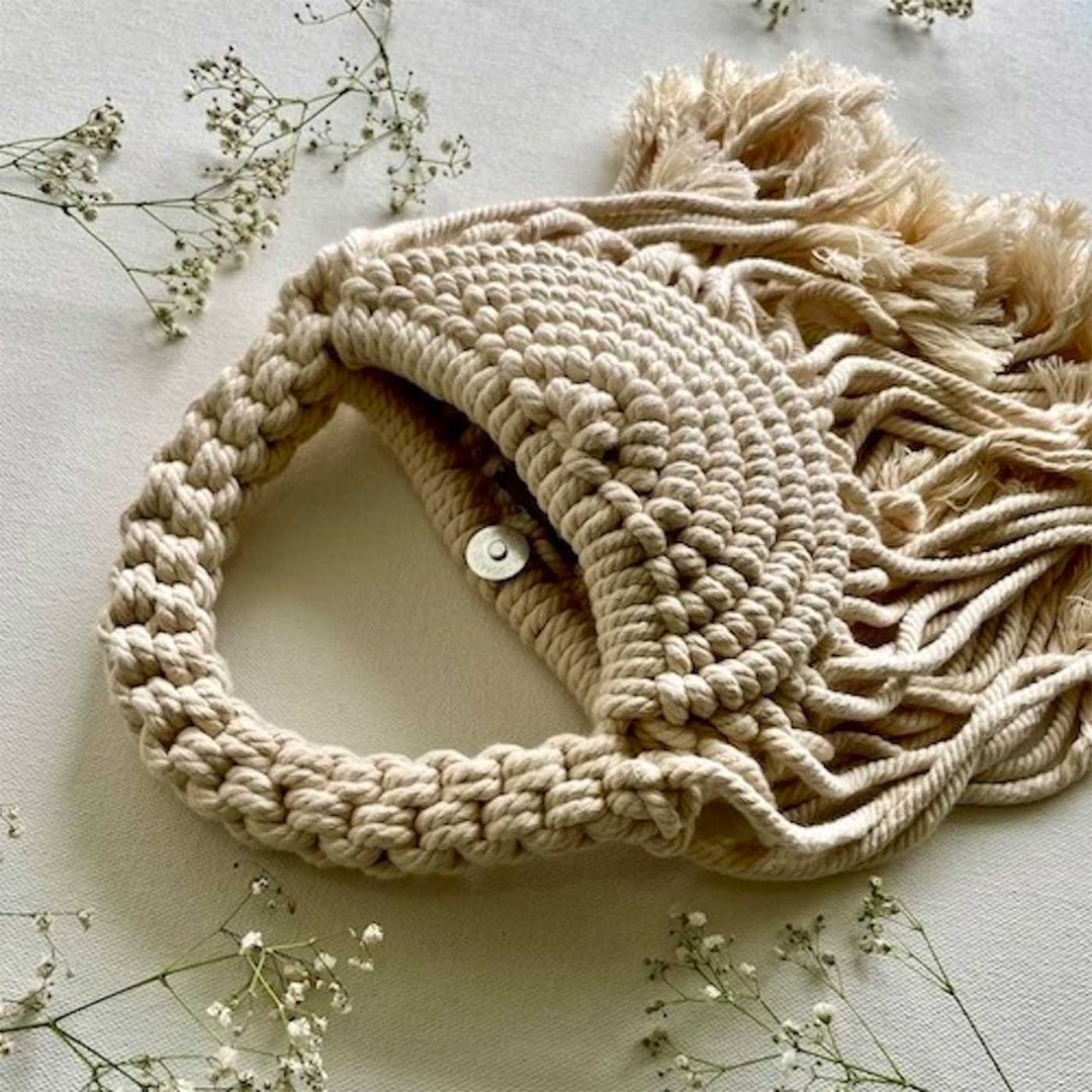 Handmade Macrame Oyster Handbag