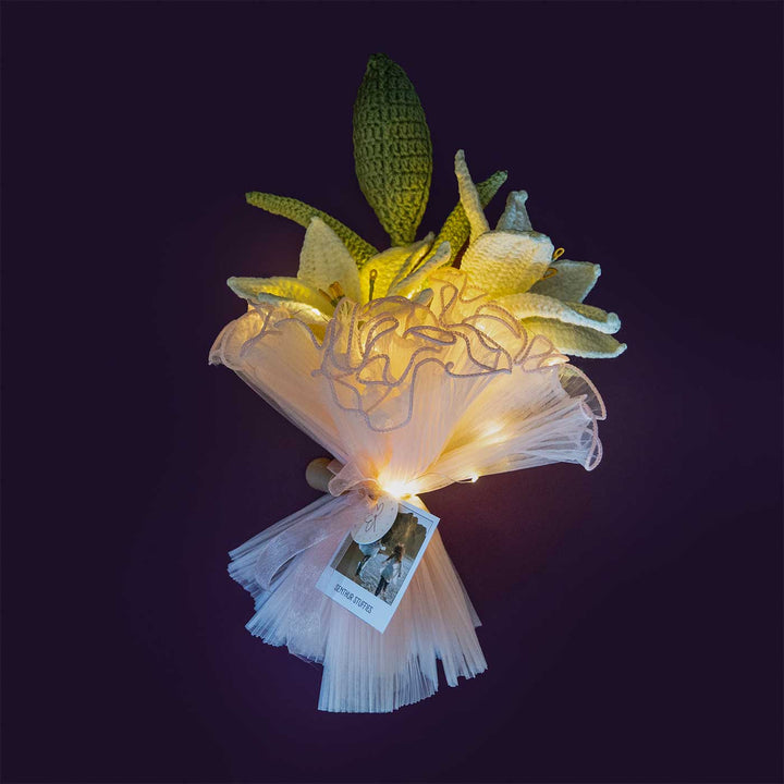 Handmade Crochet White Cream Flower Bouquet With Lights | Includes Photo & Greeting Card