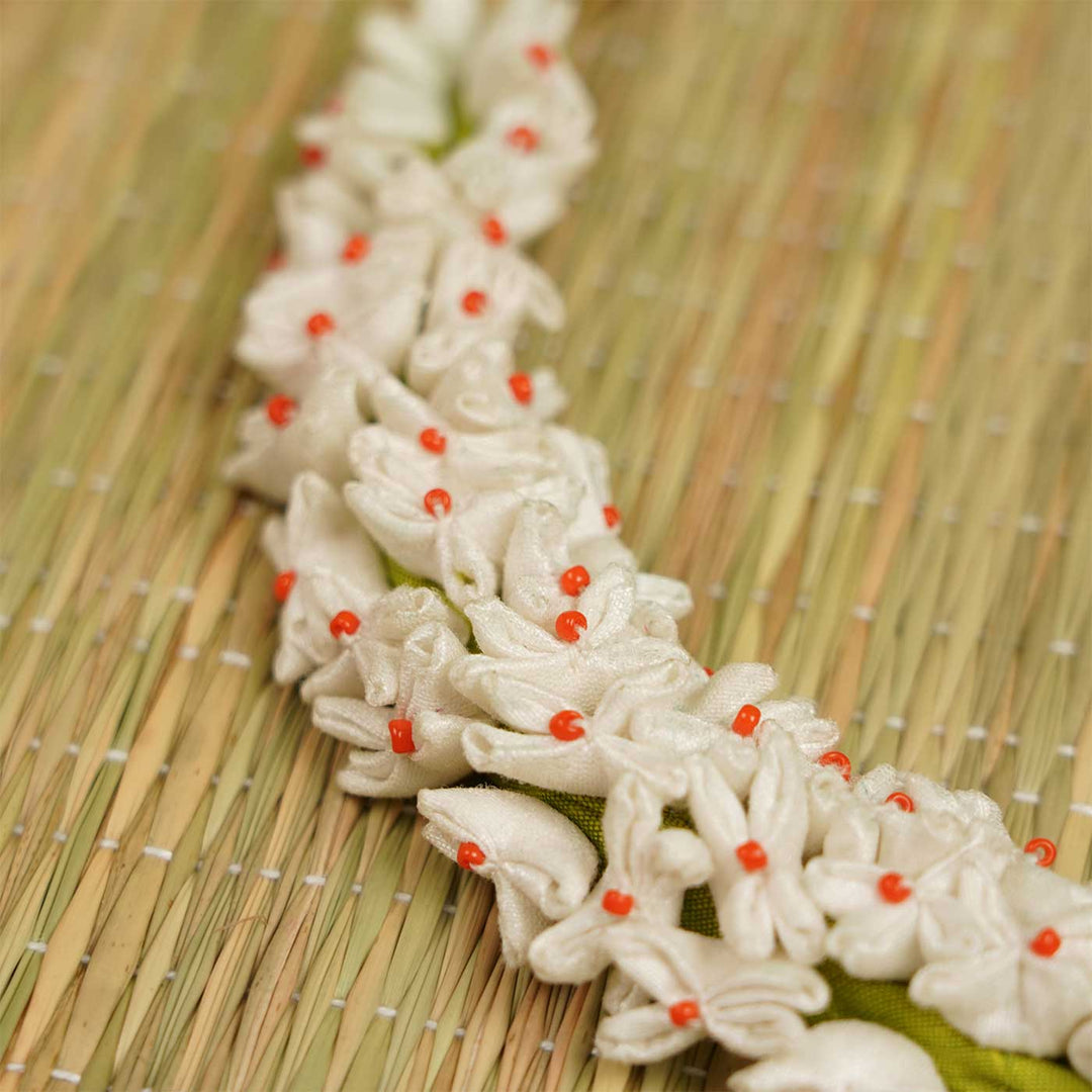Handmade Textile Art Round shiuli Dupion Silk Fabric Choker