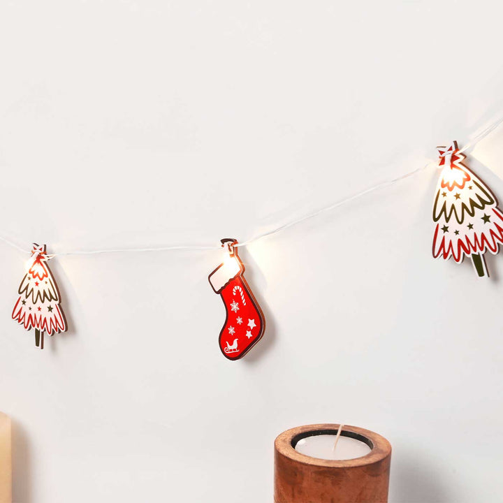 Decorative Pine Wood Christmas Tree & Gloves Fairy Light