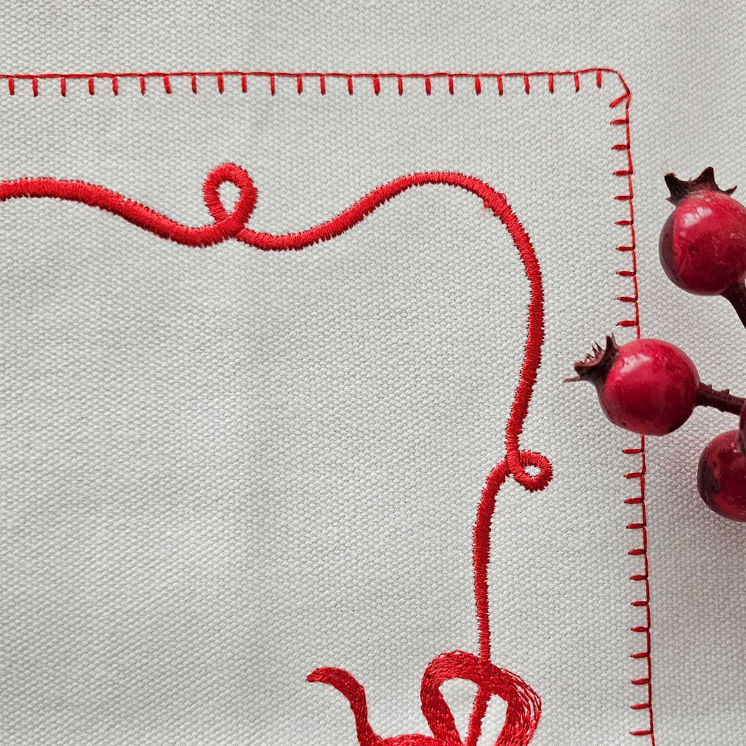 4 Pc | Handmade Embroidered White Wrapped In Love Table Mat