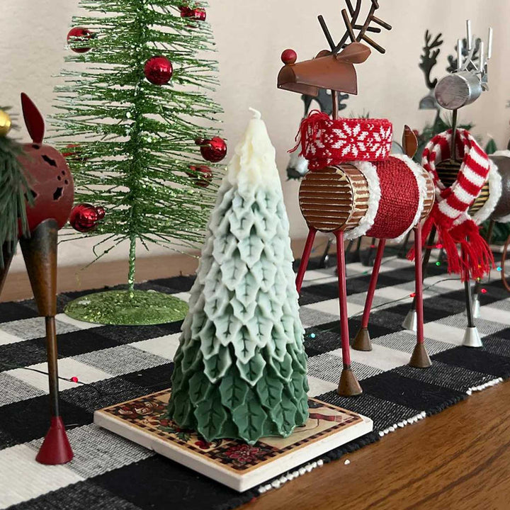 Handmade Pine Tree Soy Wax Candle For Christmas Decoration