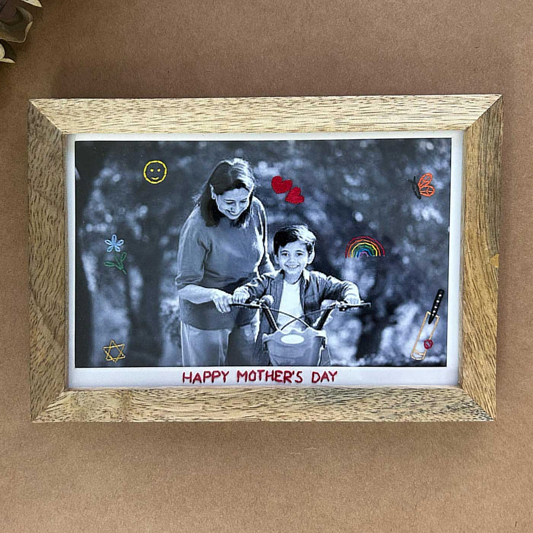 Photo Personalized Emoji Embroidery Theme Wooden Photo Frame