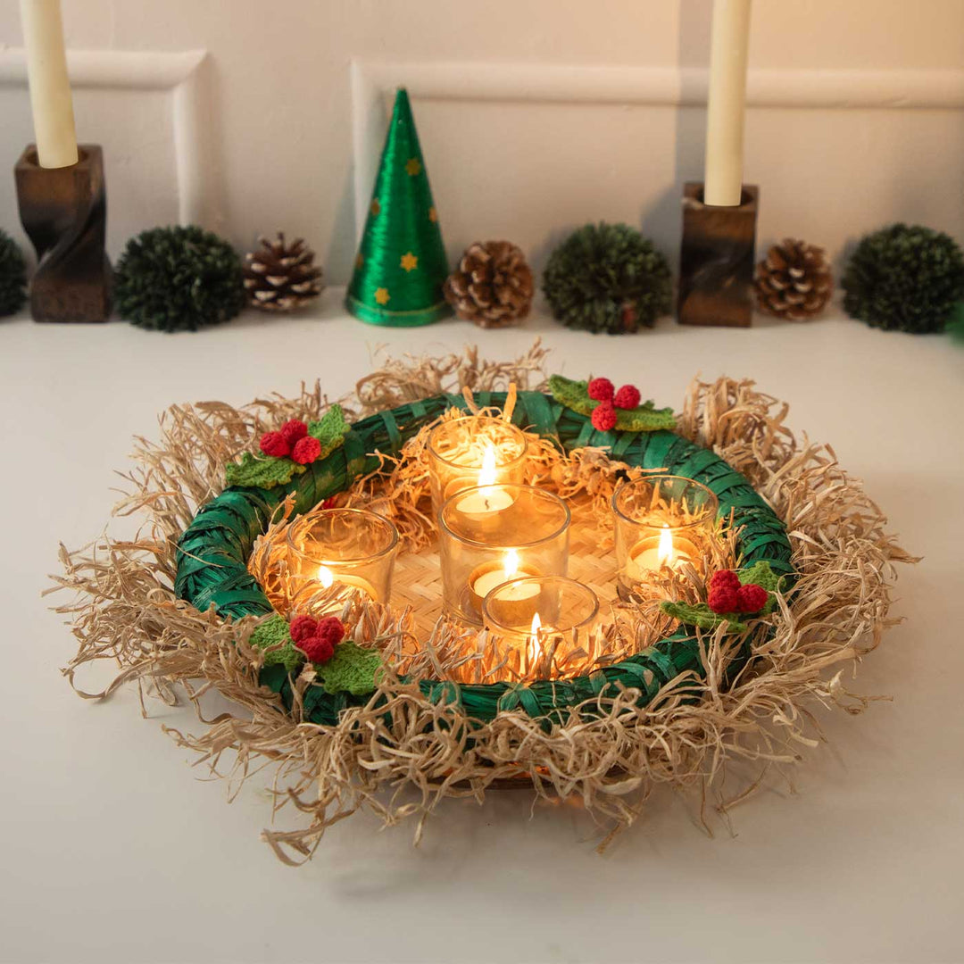 Ecofriendly Centerpiece Banana Wreath With Candle Holder