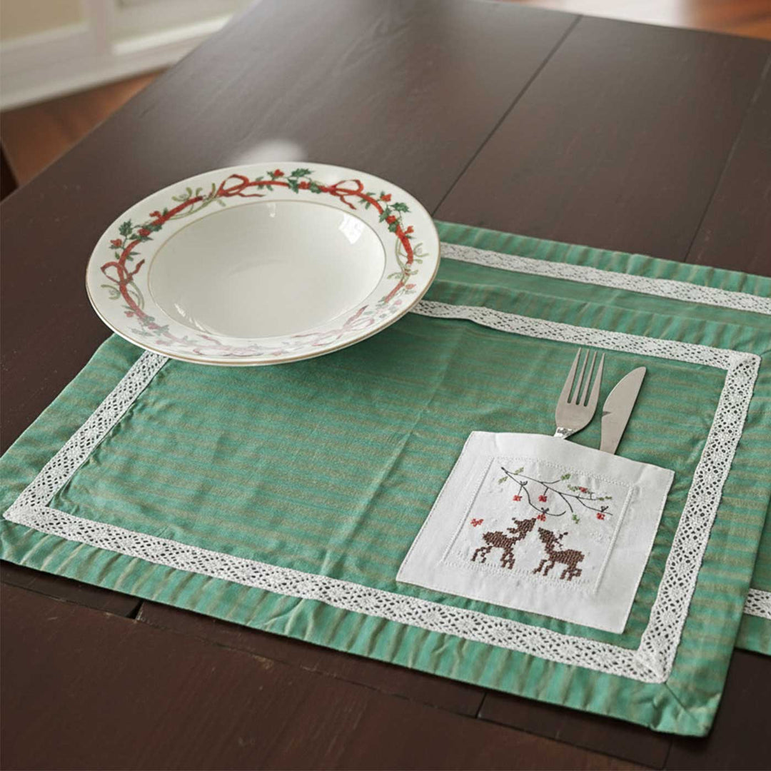 4 Pc | Handmade Lace Embroidered Reindeer Tales Green Table Mat