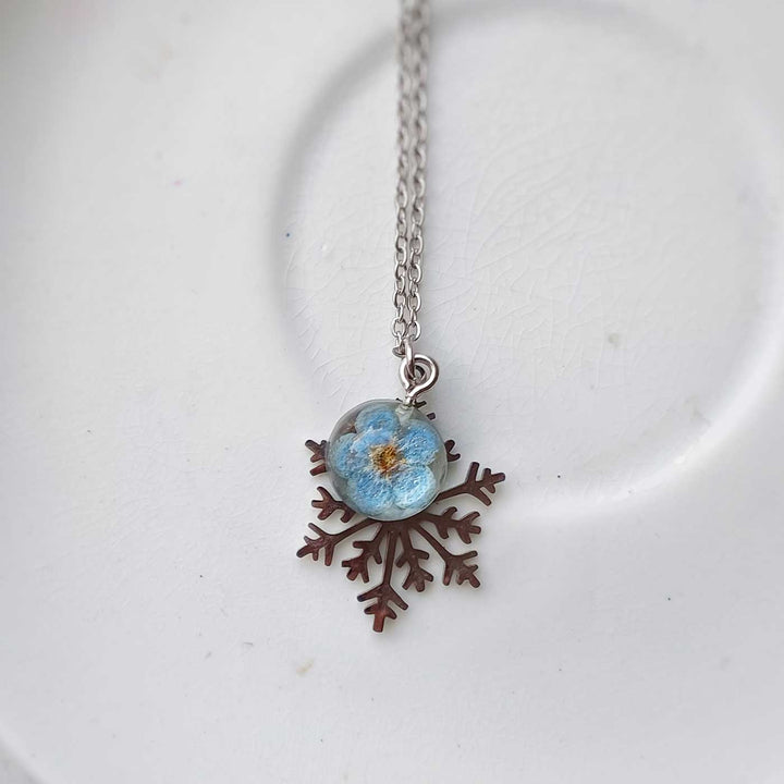 Eira Snowflake Preserved Flower Stainless Steel Necklace