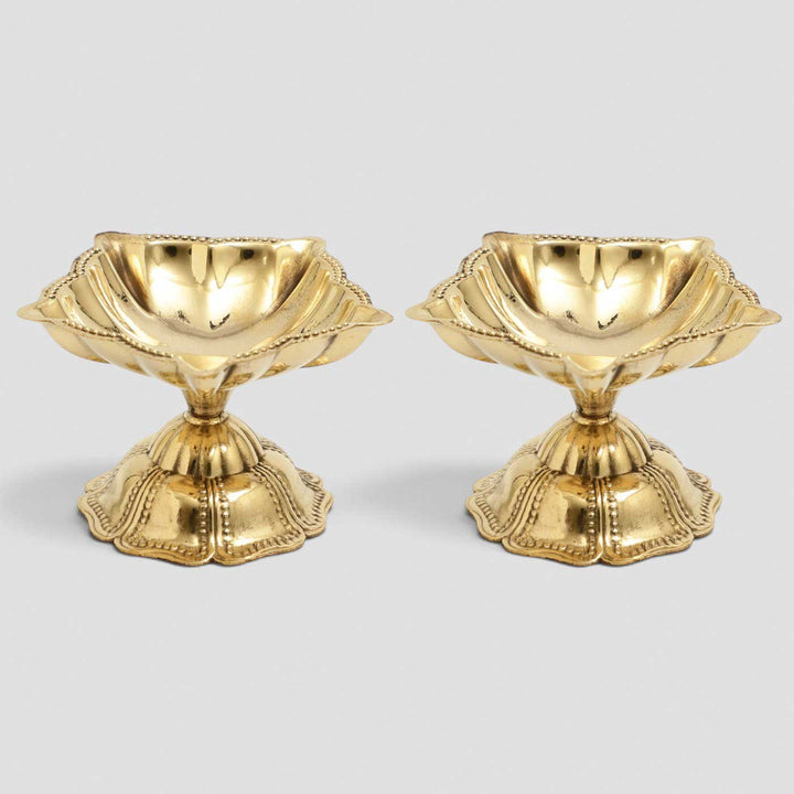 2 pc | Flower Shaped Brass Oil Lamp With Stand For Festive Decor