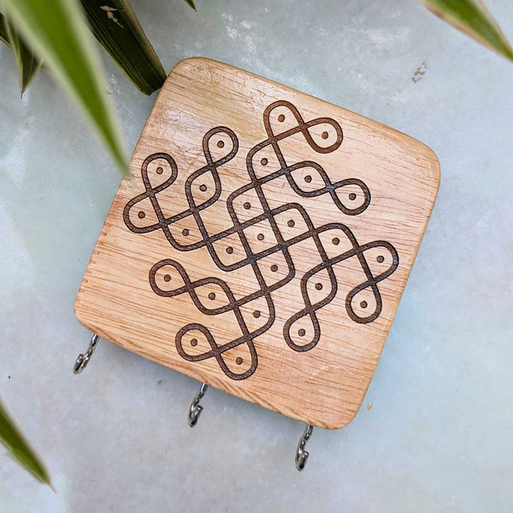 Engraved Diamond Lattice Kolam Rubber Wood Wall Key Holder