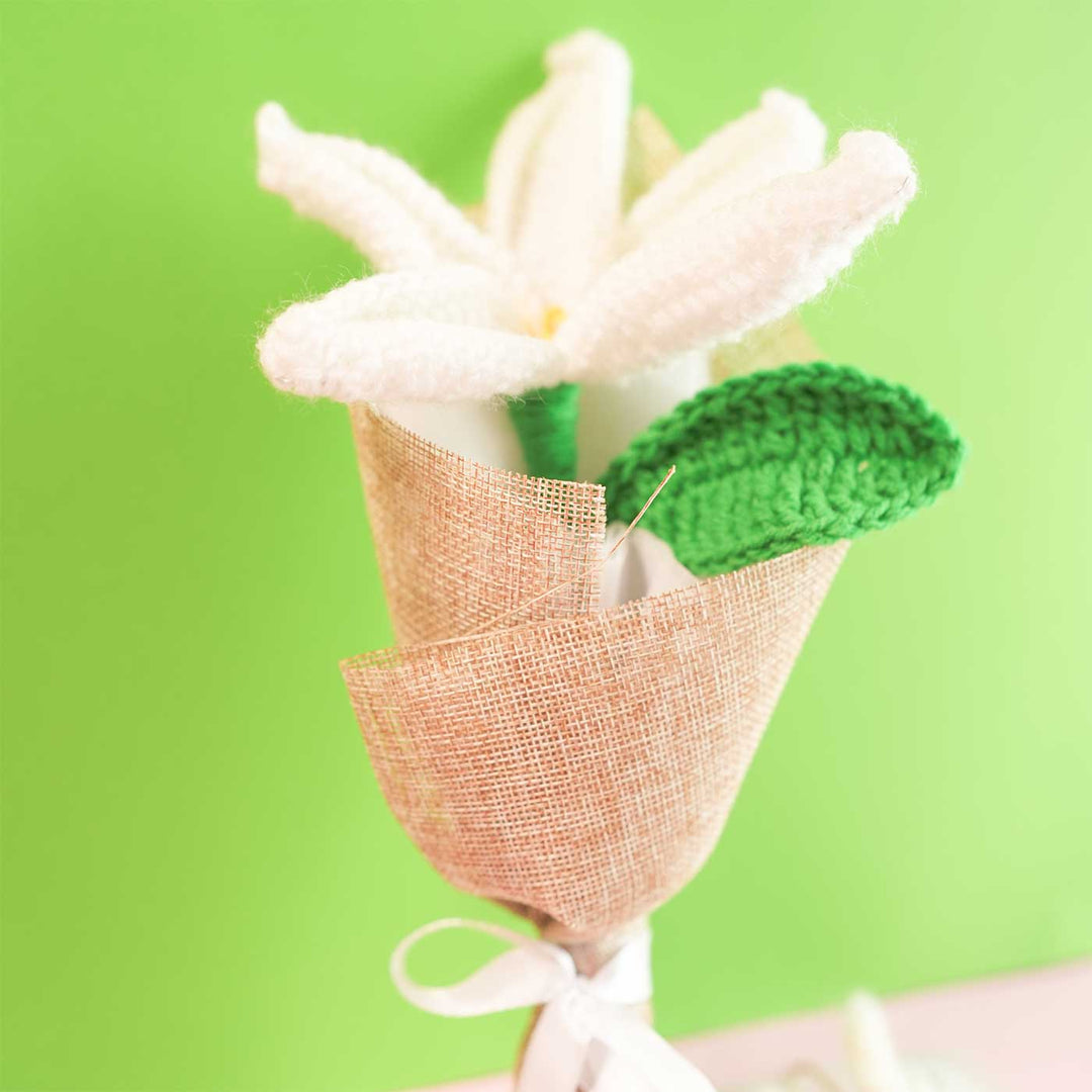 Personalized Handmade Crochet White Lily Rakhi Hamper Includes 1 Crochet Flower 1 Message Card And 1 Rakhi And Roli Chawal - Close-up of Crocheted Flower Bouquet