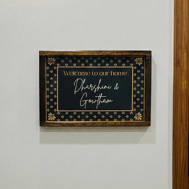 Dark Floral Personalized Resin Wooden Frame Name Plate