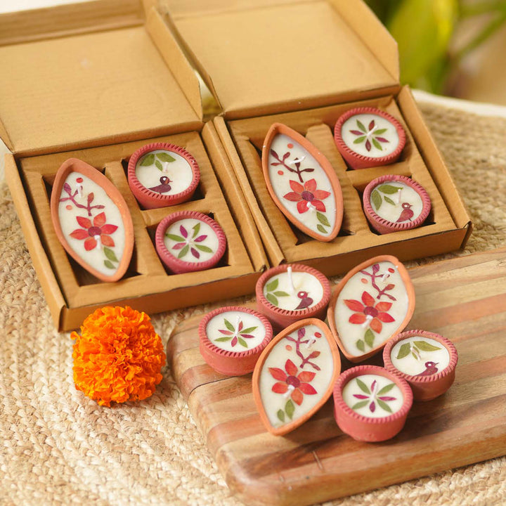 Set Of 12 | Handmade Soy Wax & Dry Flower Boat & Round Festive Diyas