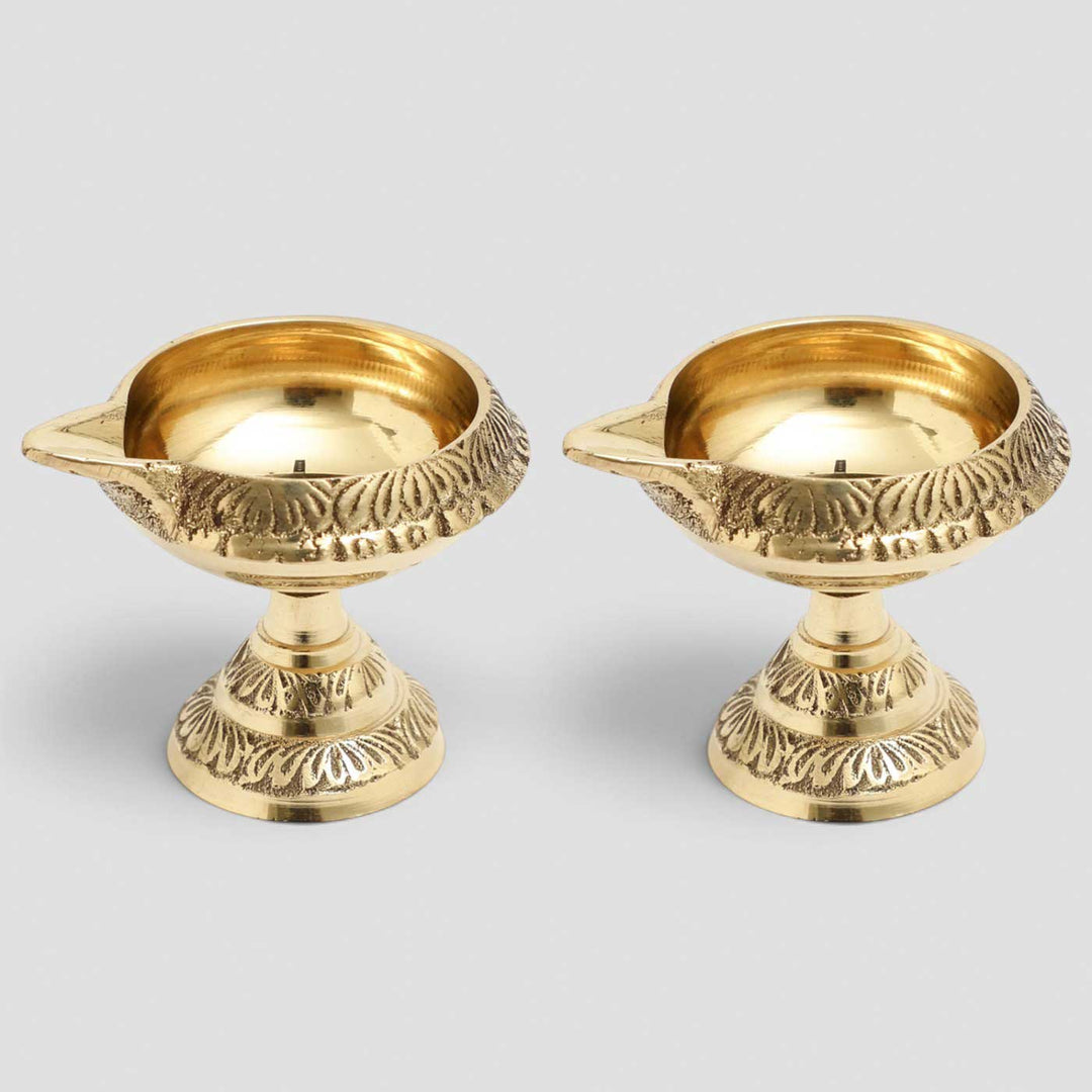 2 pc | Petal Rim Brass Oil Lamp With Stand For Festive Decor