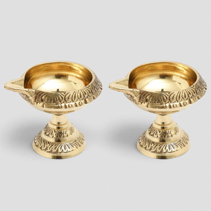 2 pc | Petal Rim Brass Oil Lamp With Stand For Festive Decor