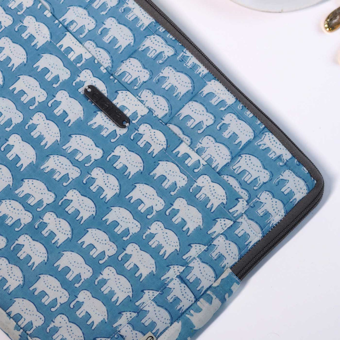 Blue Elephant Motif Laptop Sleeve