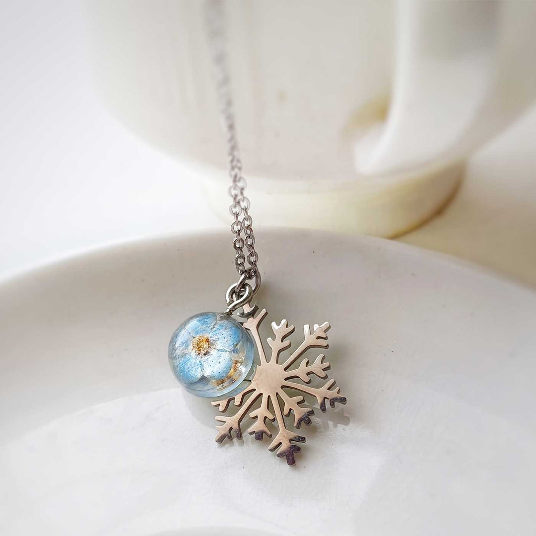 Eira Snowflake Preserved Flower Stainless Steel Necklace