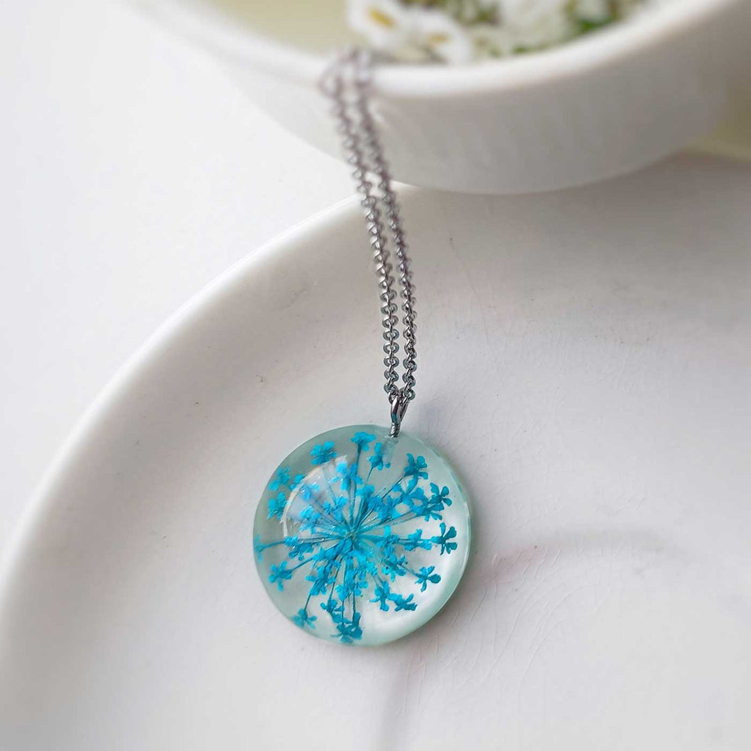 Blue Anne Preserved Flower Round Stainless Steel Necklace