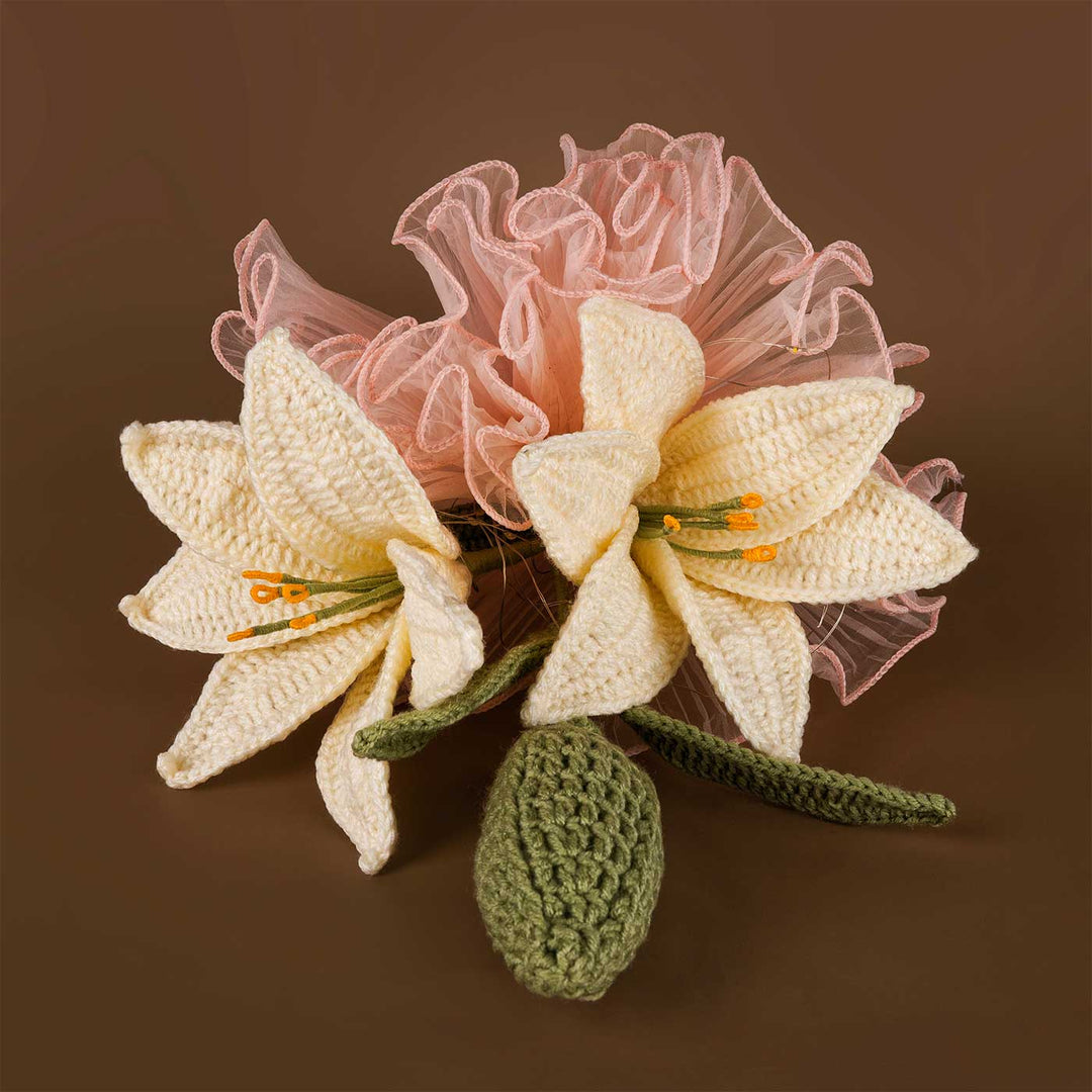 Handmade Crochet White Cream Flower Bouquet With Lights | Includes Photo & Greeting Card