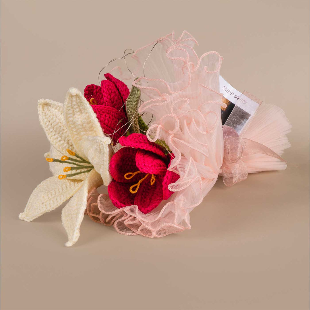 Handmade Crochet Vanilla Dawn Flower Bouquet With Lights | Includes Photo & Greeting Card