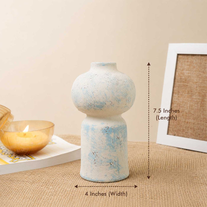 Coastal Bloom Porcelain Vase With Dried Flower Bunch
