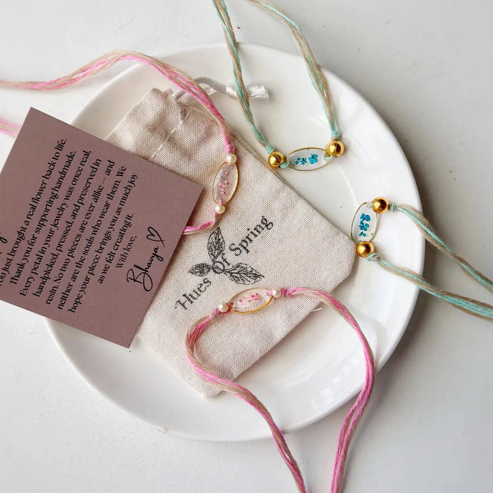 Handmade Preserved Flower Minimalist Saadgi Resin Rakhi With Roli Chawal