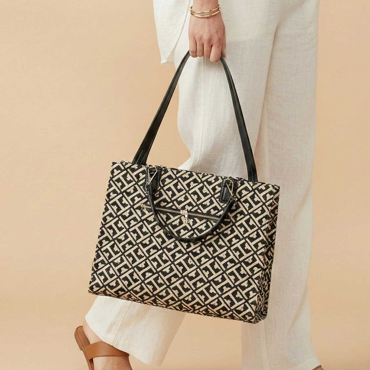 Gathjod Jacquard Structure Tote Bag