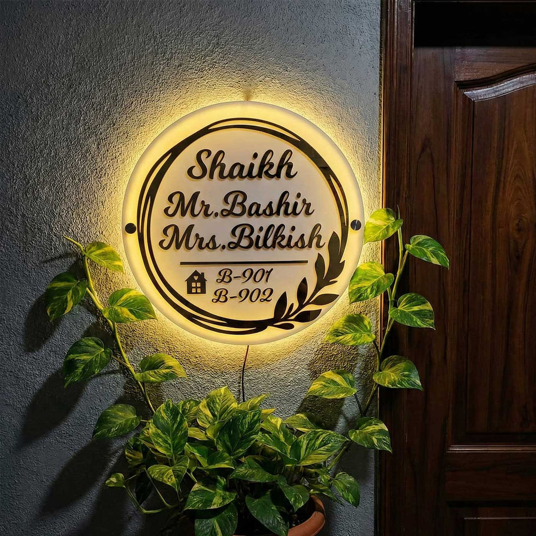 White And Gold Acrylic Circular Leaf Ring Personalized Name Plate With Back Light