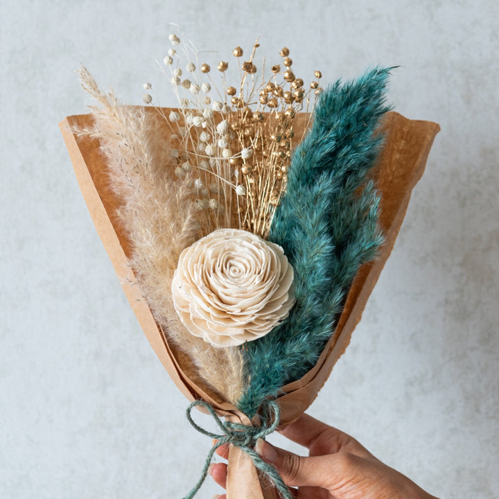 Handmade White Summer Breeze Dried Flower Bouquet