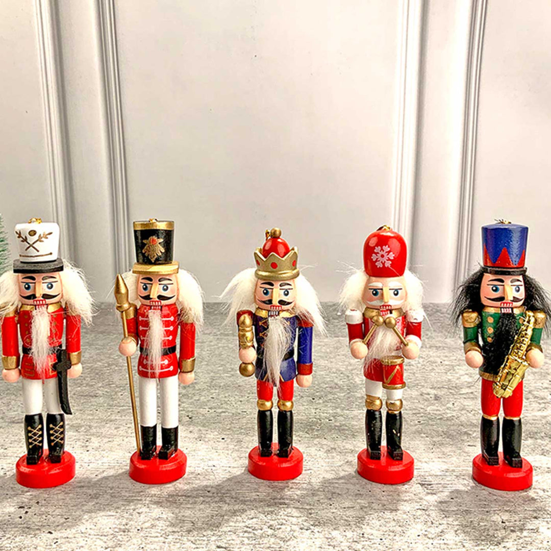 Royal Themed Nutcrackers Wooden Decor For Christmas Table Decoration | Set Of 5