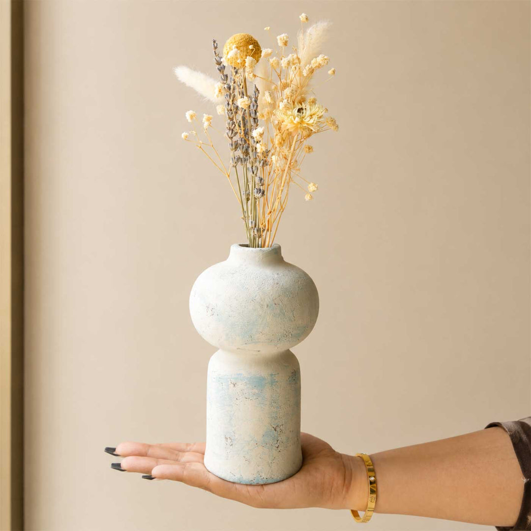 Coastal Bloom Porcelain Vase With Dried Flower Bunch