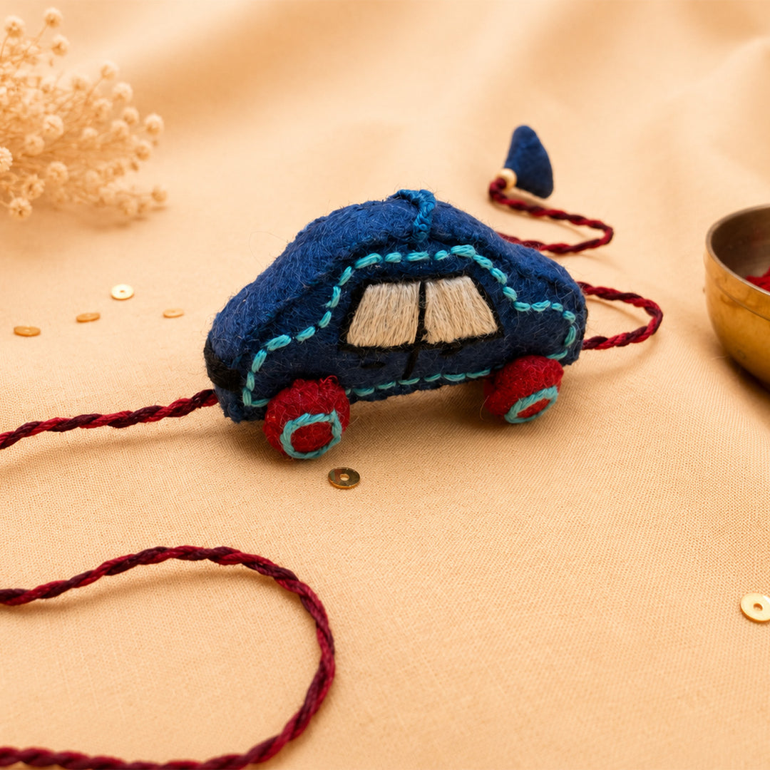 Hand Embroidered 3D Car Rakhi With Keychain For Brother