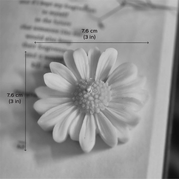 Set of 5 | Handmade Daisy Floating Soy Wax Scented Candle